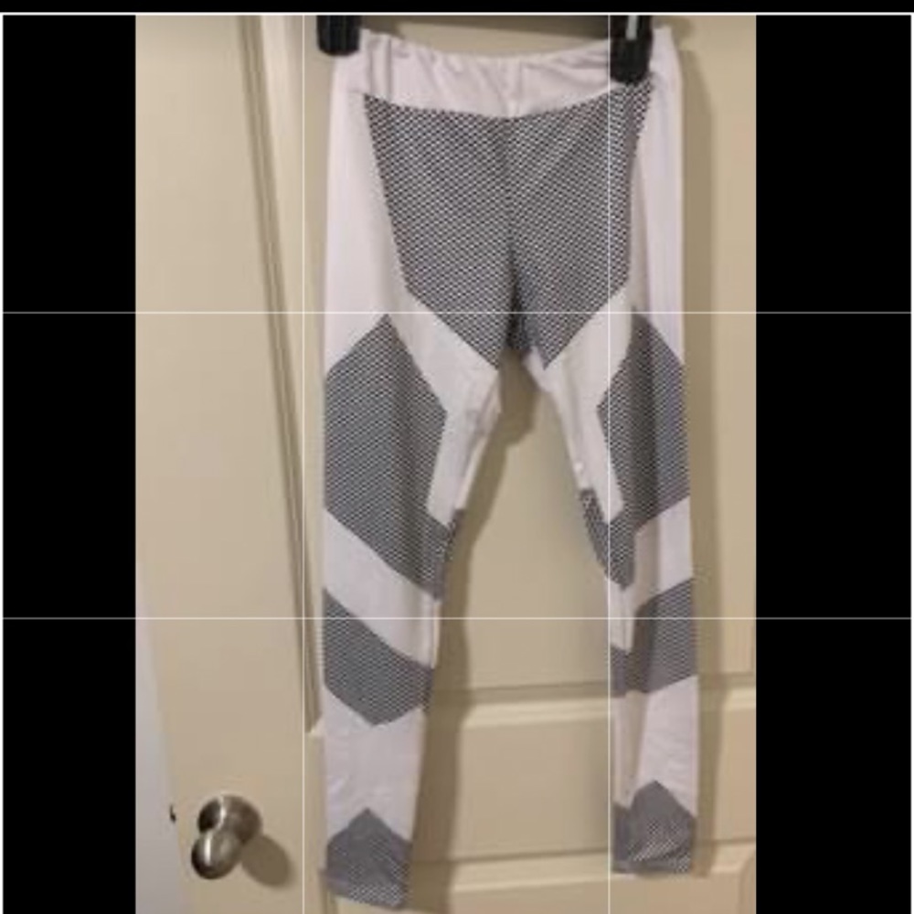 black and white leggings